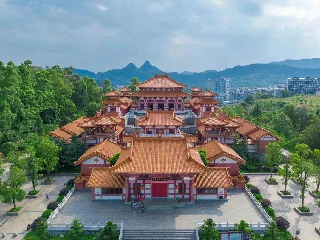 第二十届桂林恭城月柿节来啦_景区_旅游_岩村