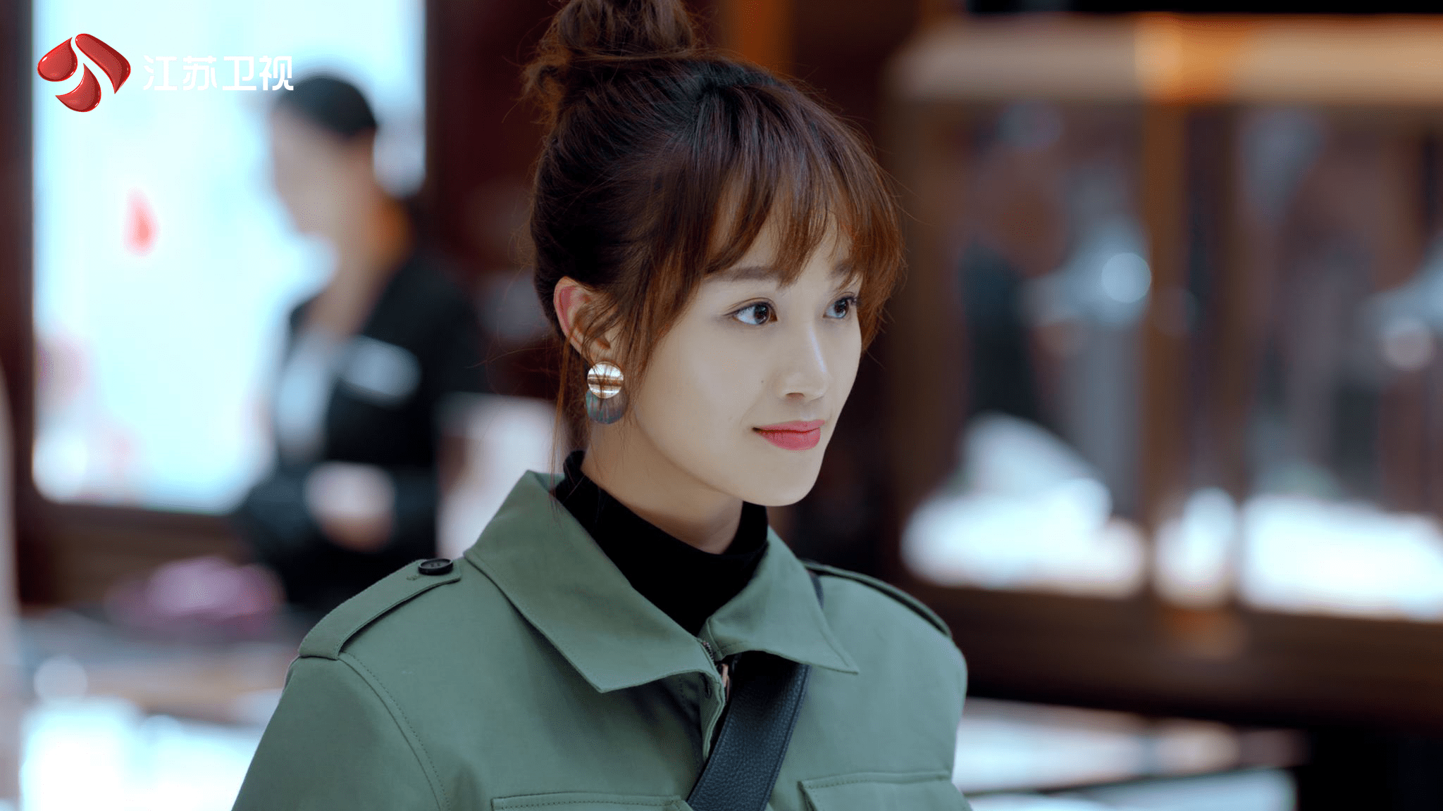 张涵予,蓝盈莹如何在商战中逆风翻盘,《流光之下》今晚开播_顾星_林奕