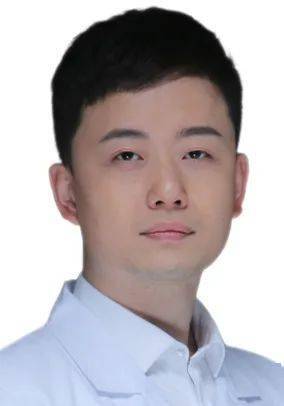 陈超,男,中共党员,34岁,硕士研究生,天津中医药大学第一附属医院针灸