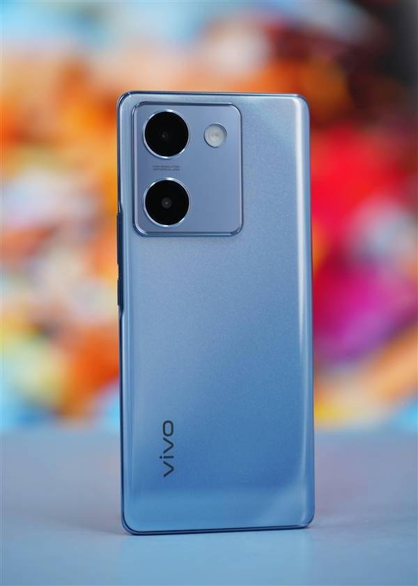 vivo史上最轻薄5000mAh手机！vivo Y100图赏(图8)