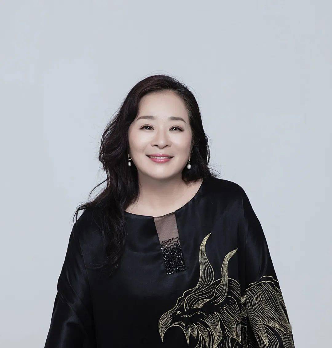 《贝加尔湖畔》《绒花》《橄榄树》等作品,还有一些原创作品,如金承志