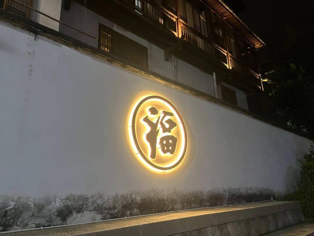 新安古街,城关中学等在城区的建设大厦