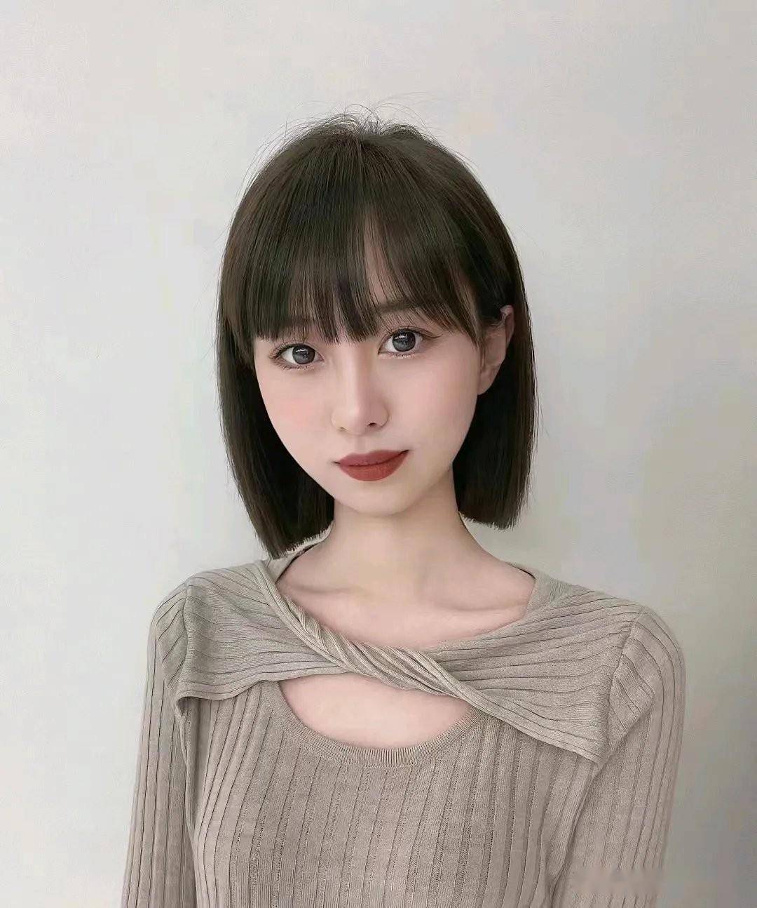 最值得尝试的三种女士发型我爱最后一种很优雅看完好想试一试