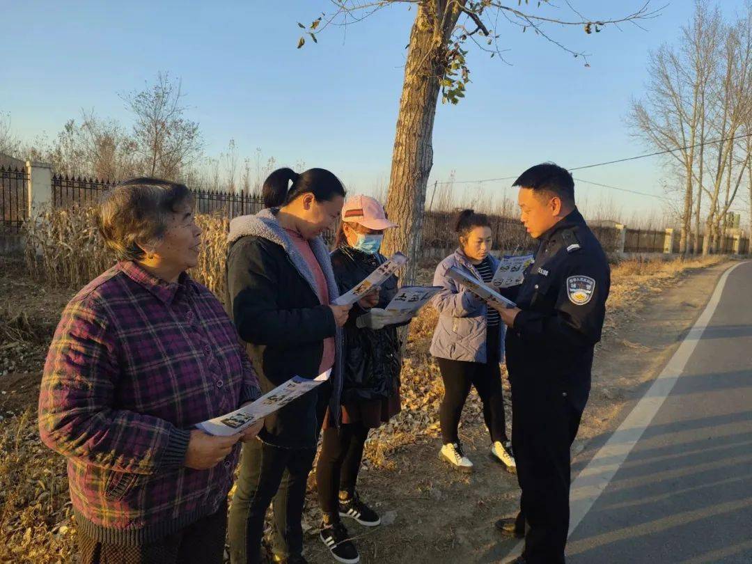 双阳区公安分局:正是金秋好"丰"景 护航秋收"警"相随_秋收季_群众