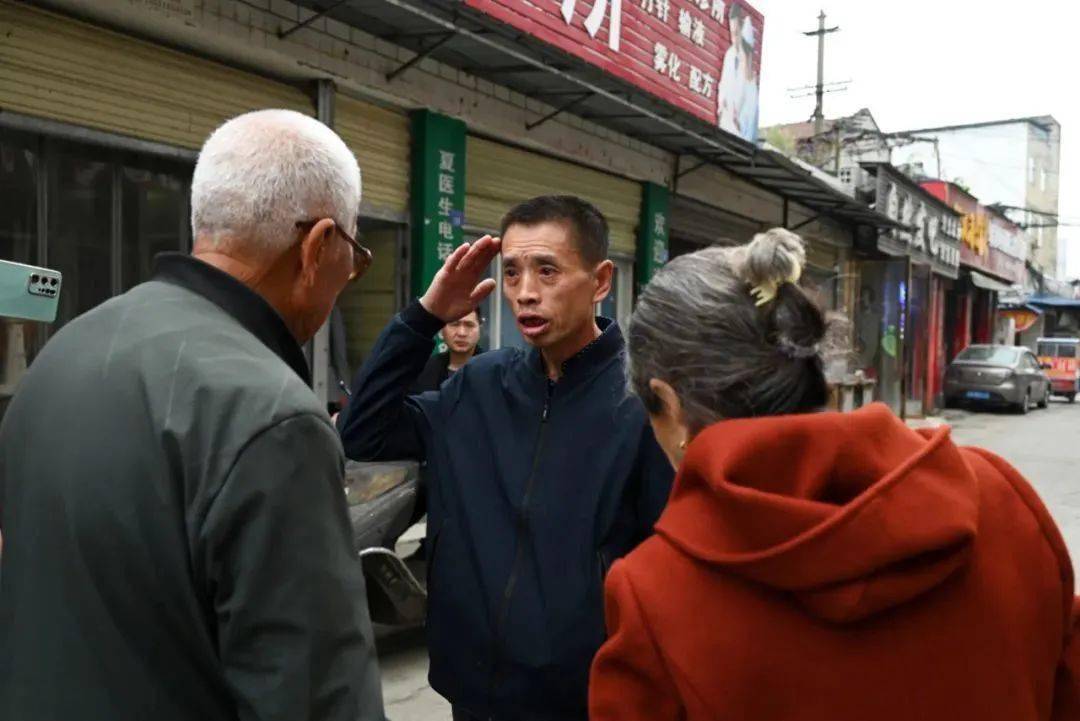 纪宪涛,是内蒙古自治区兴安盟扎赉特旗人,家里排行老二,除了大姐,下面