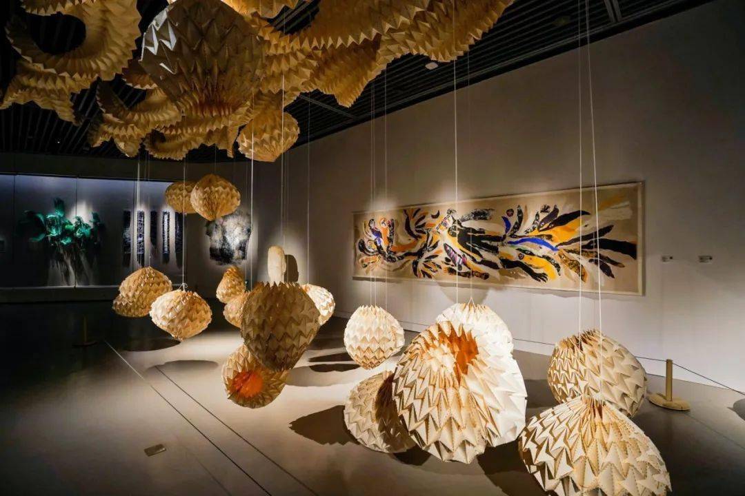 2023上海国际纸艺术双年展顺利开幕_奉贤区_作品_活动