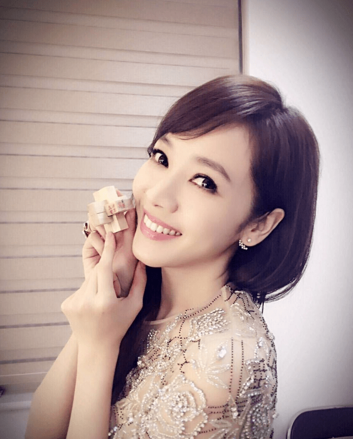 侯佩岑回应离婚事件!