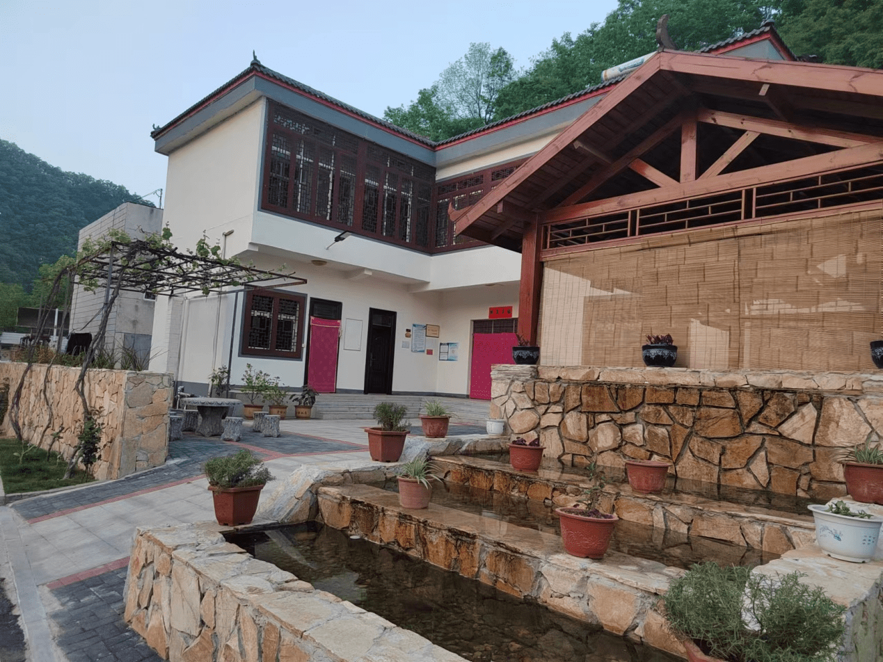 国铁集团郑州局对口帮扶栾川县"铁路小镇"项目入选全球减贫最佳案例