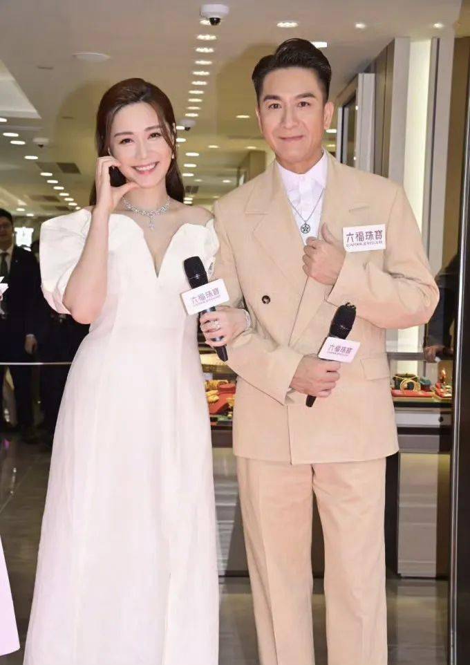 汤洛雯马国明将于12月举办婚礼#美女图什么……e句话点评:>王鸥近照