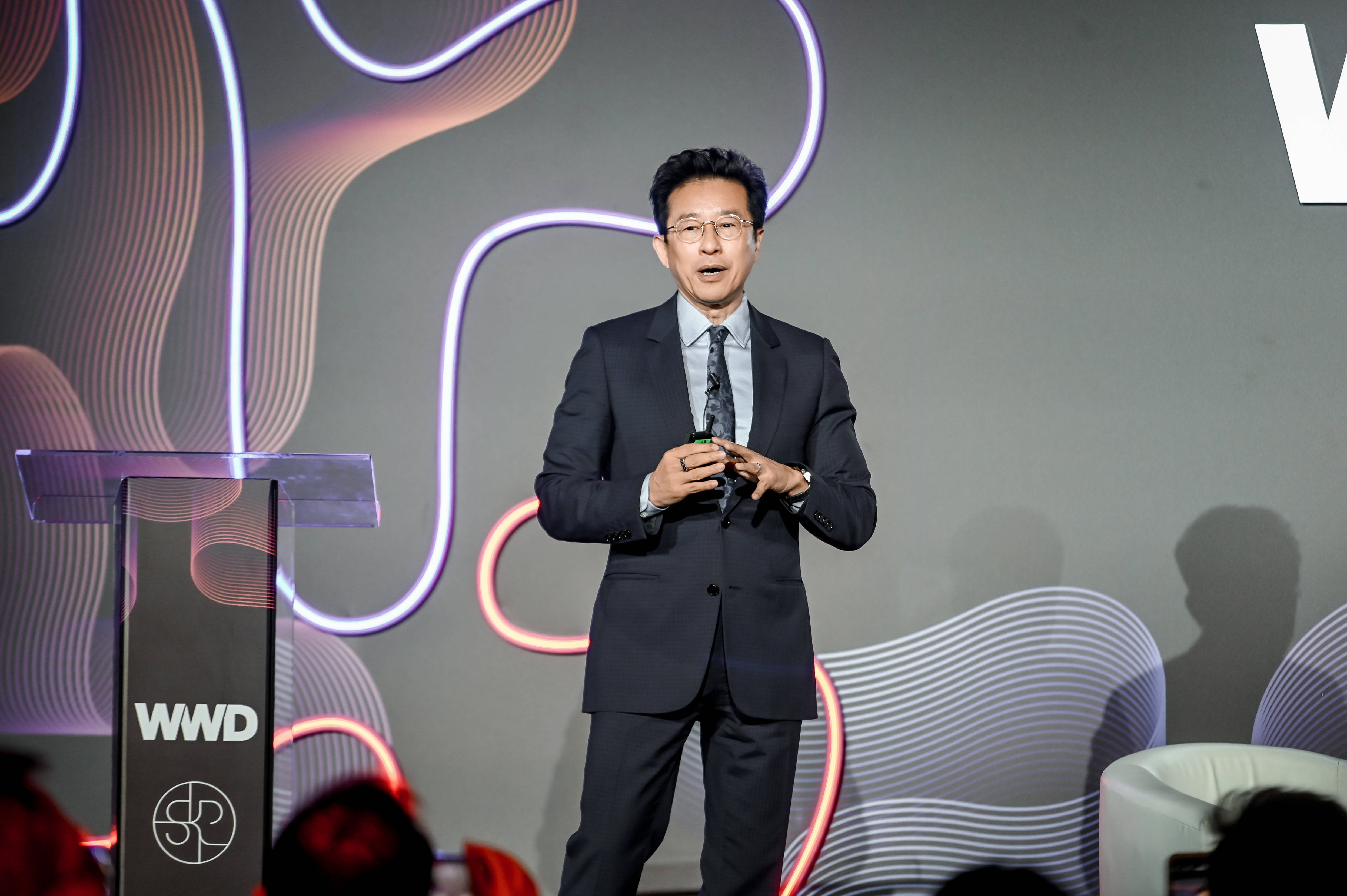 对话:路威酩轩集团(lvmh)大中华区总裁吴越北京skp董事长吉小安亦对