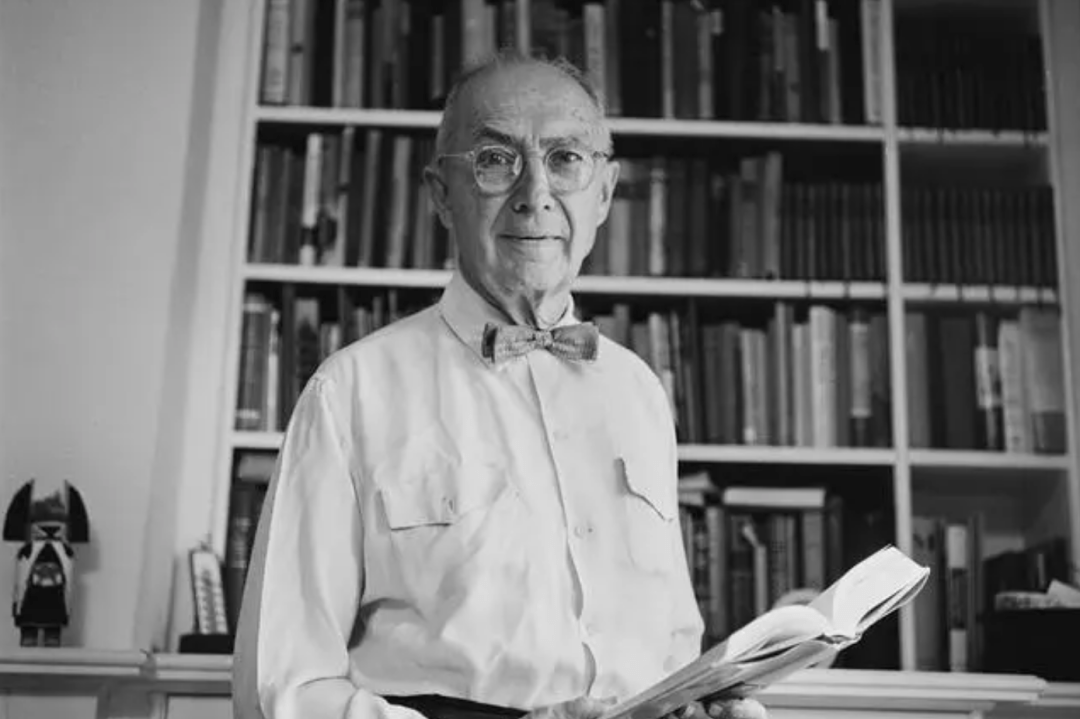 作为20世纪美国最负盛名的几个诗人之一,威廉·卡洛斯·威廉斯与象征