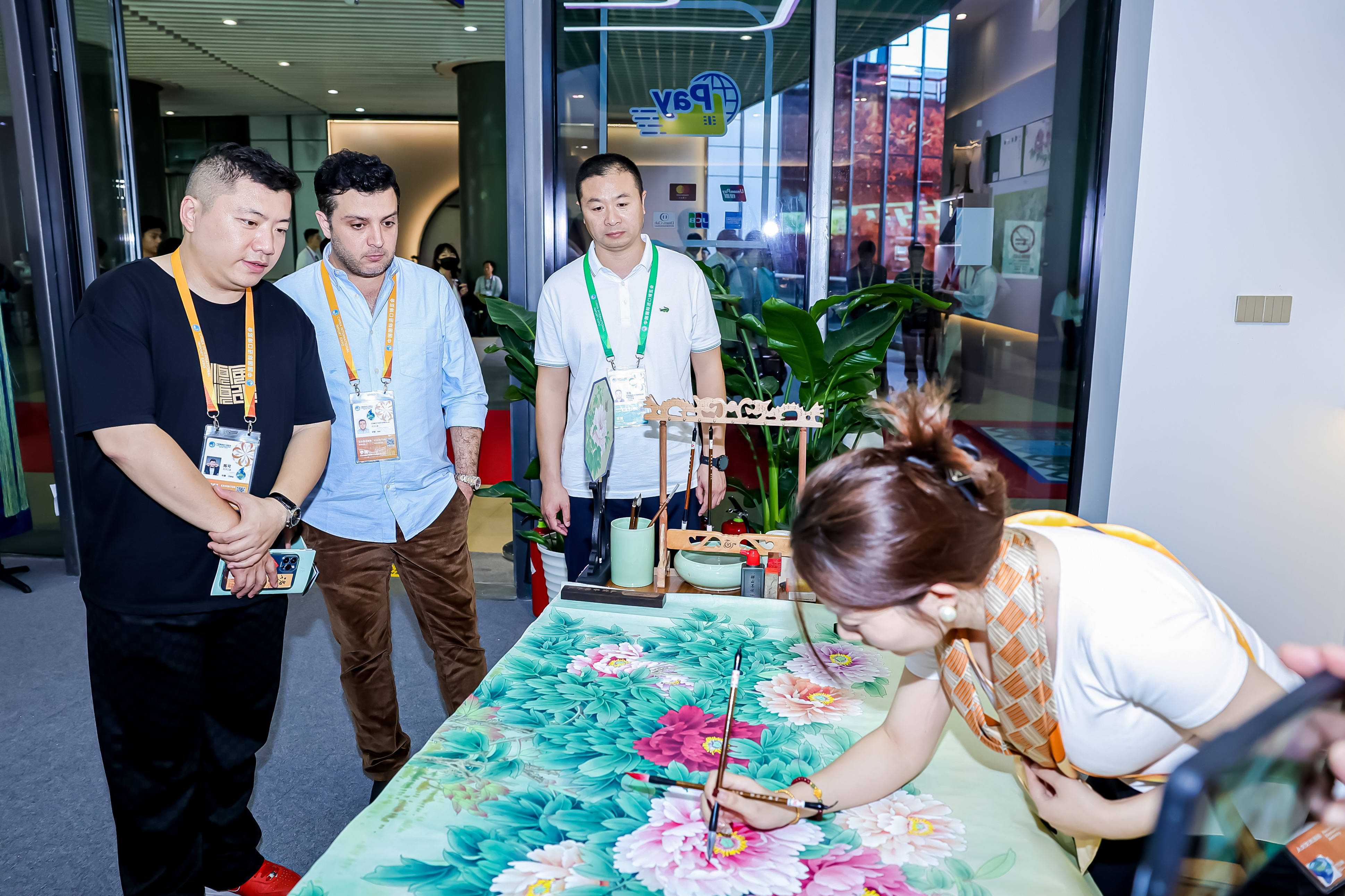 山东老字号参展第六届进博会亮点纷呈_企业_文化_绿色