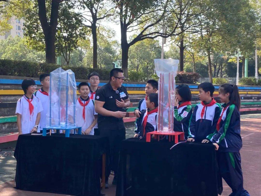 湖南卫视寻找"科学少年"《新闻大求真》栏目官方打造《求真科学秀》