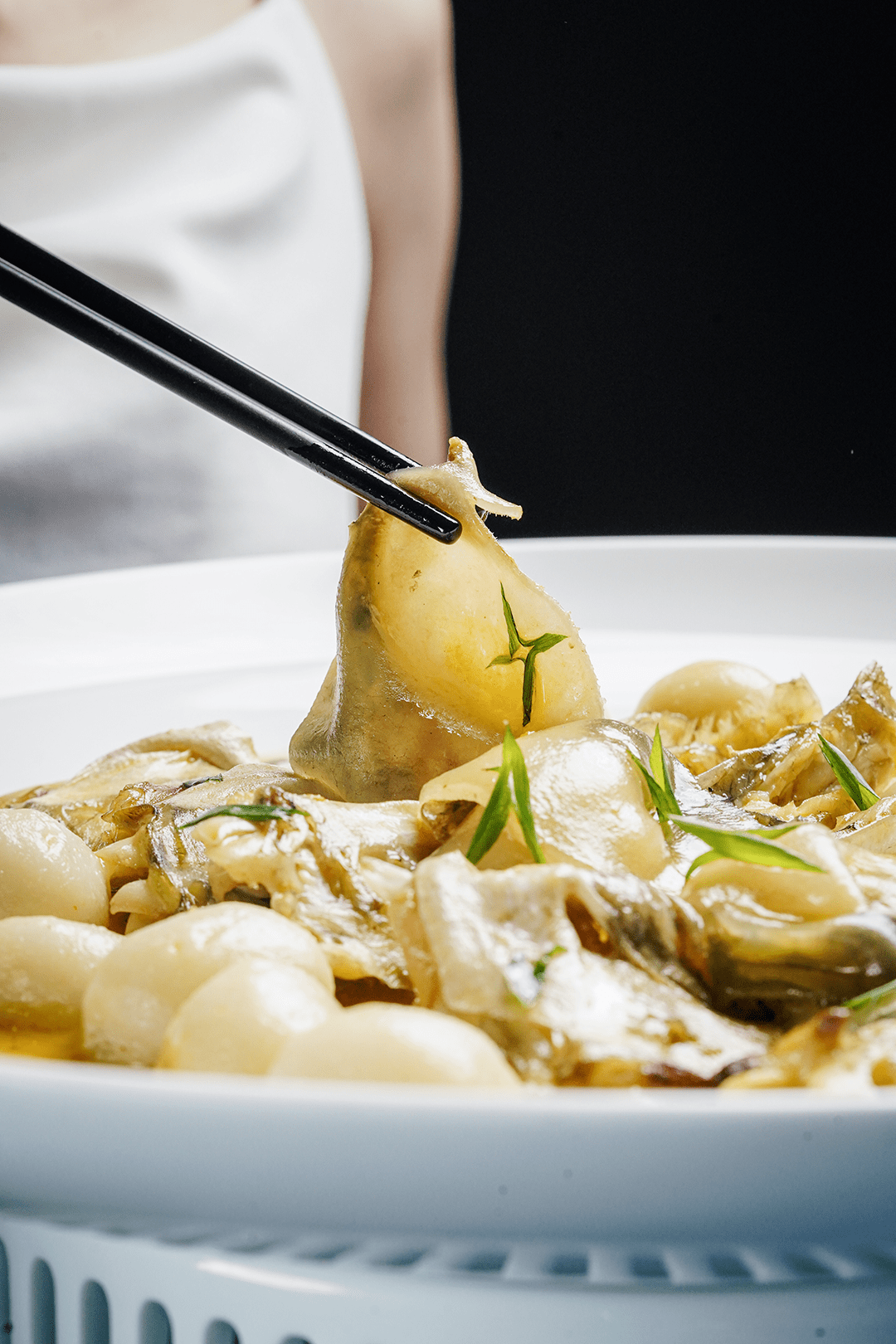 陆家嘴高端淮扬盛宴,赏味浦江!_餐厅_口感_河豚