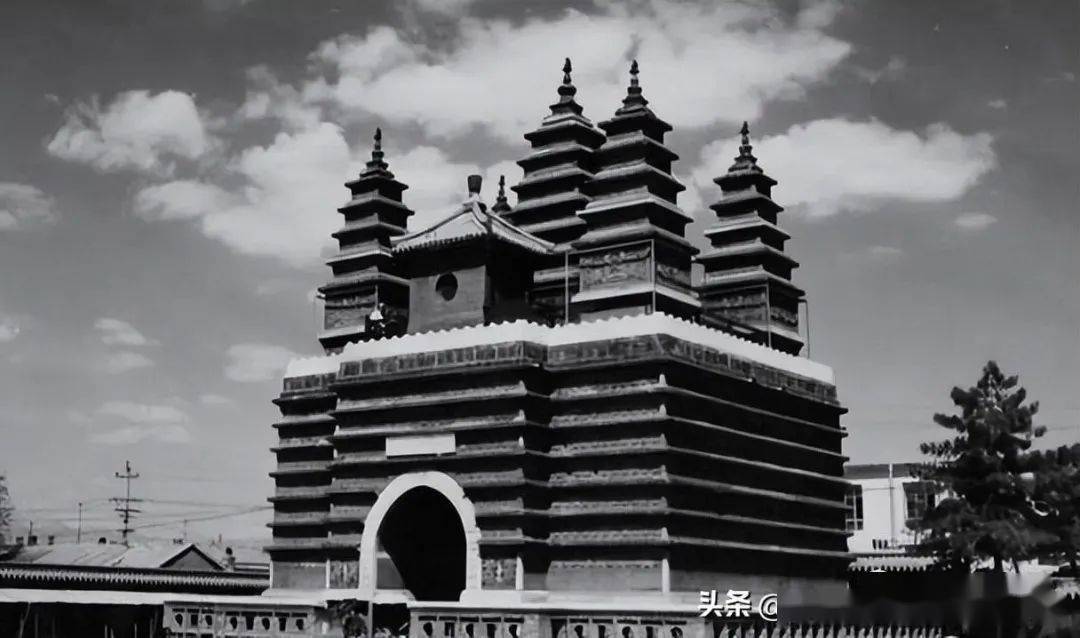 中国著名摄影家任志明先生:呼和浩特老照片1000图(一)召城名胜