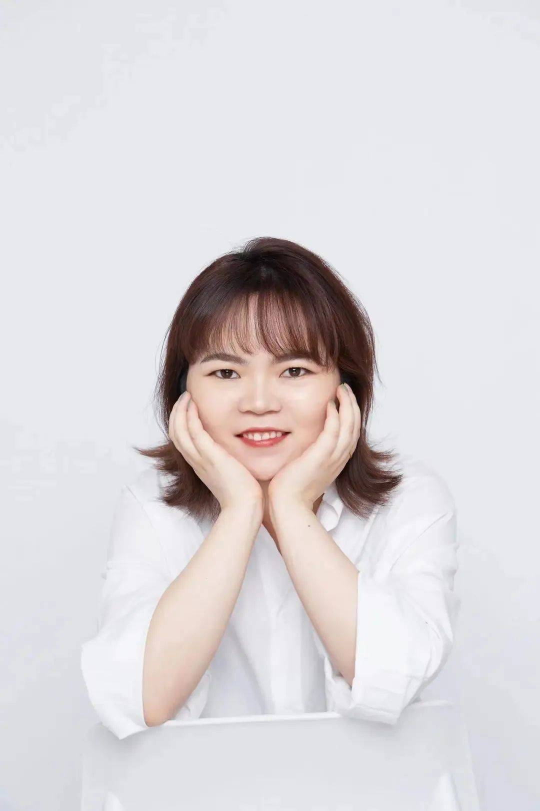 张聪聪努力做好内容报道,心存美好,微笑前行.