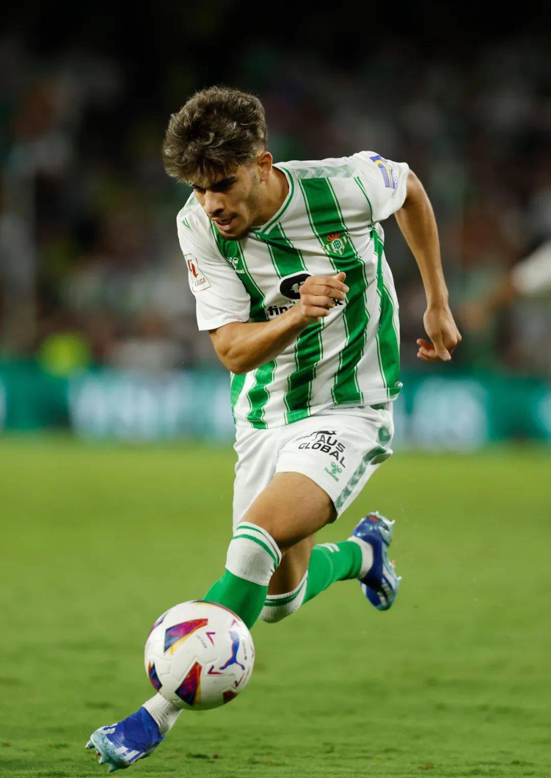 【欧联战报】黄潜两球逆转绝杀,皇家贝蒂斯三球大胜