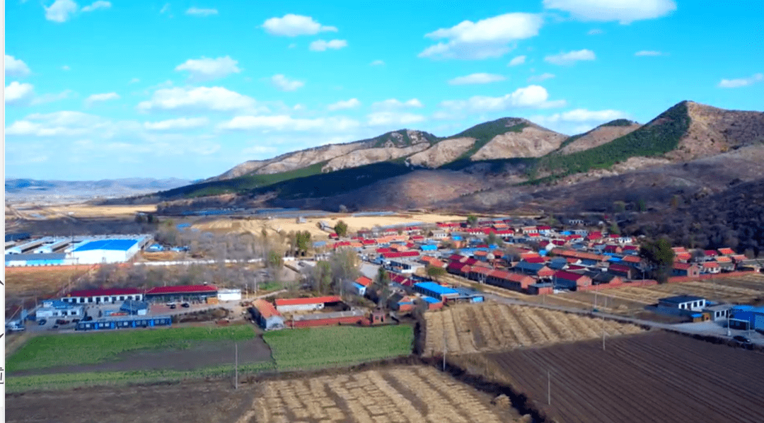 凌源市宋杖子镇平房村入选交通文明示范村!