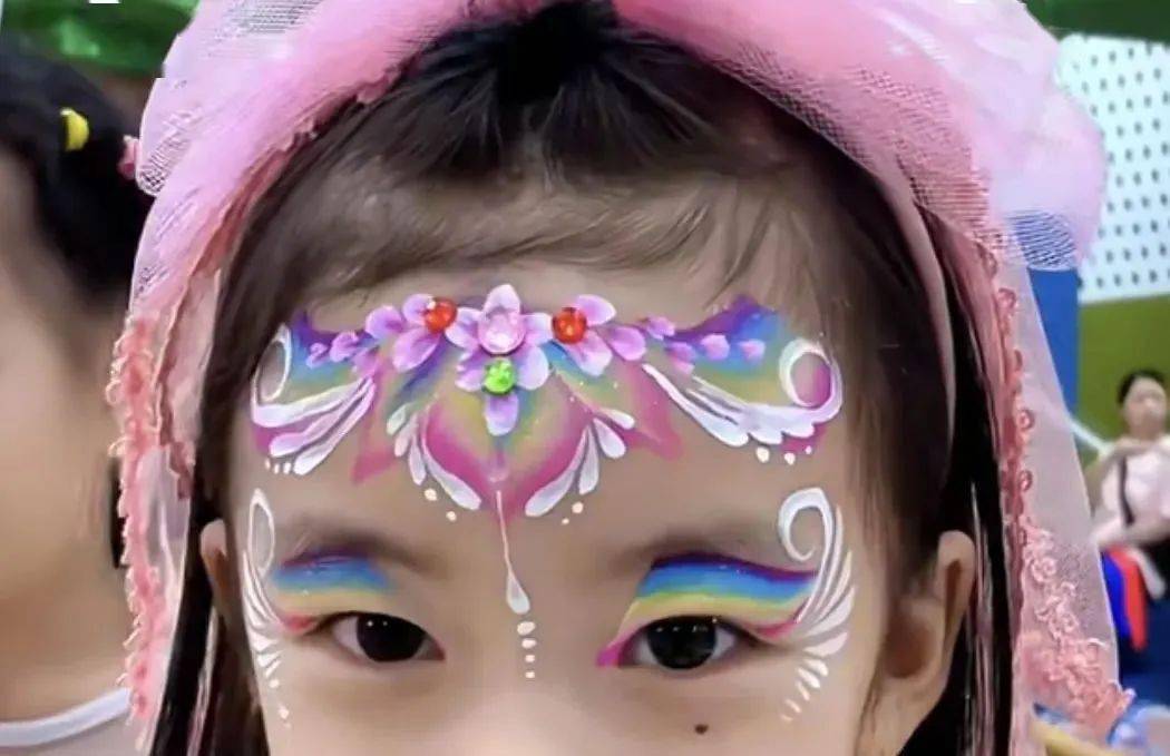 活动②:11:00—17:00 面部彩绘 (市集区)活动①:14:00—17:00 汉服