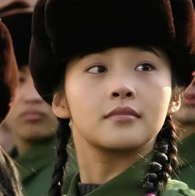 幸好,表情灵动的张佳宁在经历一段时间的努力之后成功的考上了中央