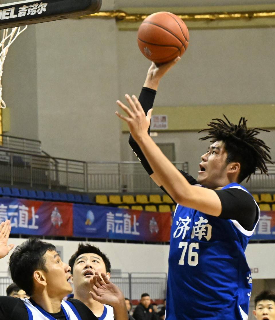 滨州永利107:99战胜济南开创·普利思,晋级四强_摄影_戴伟_建设