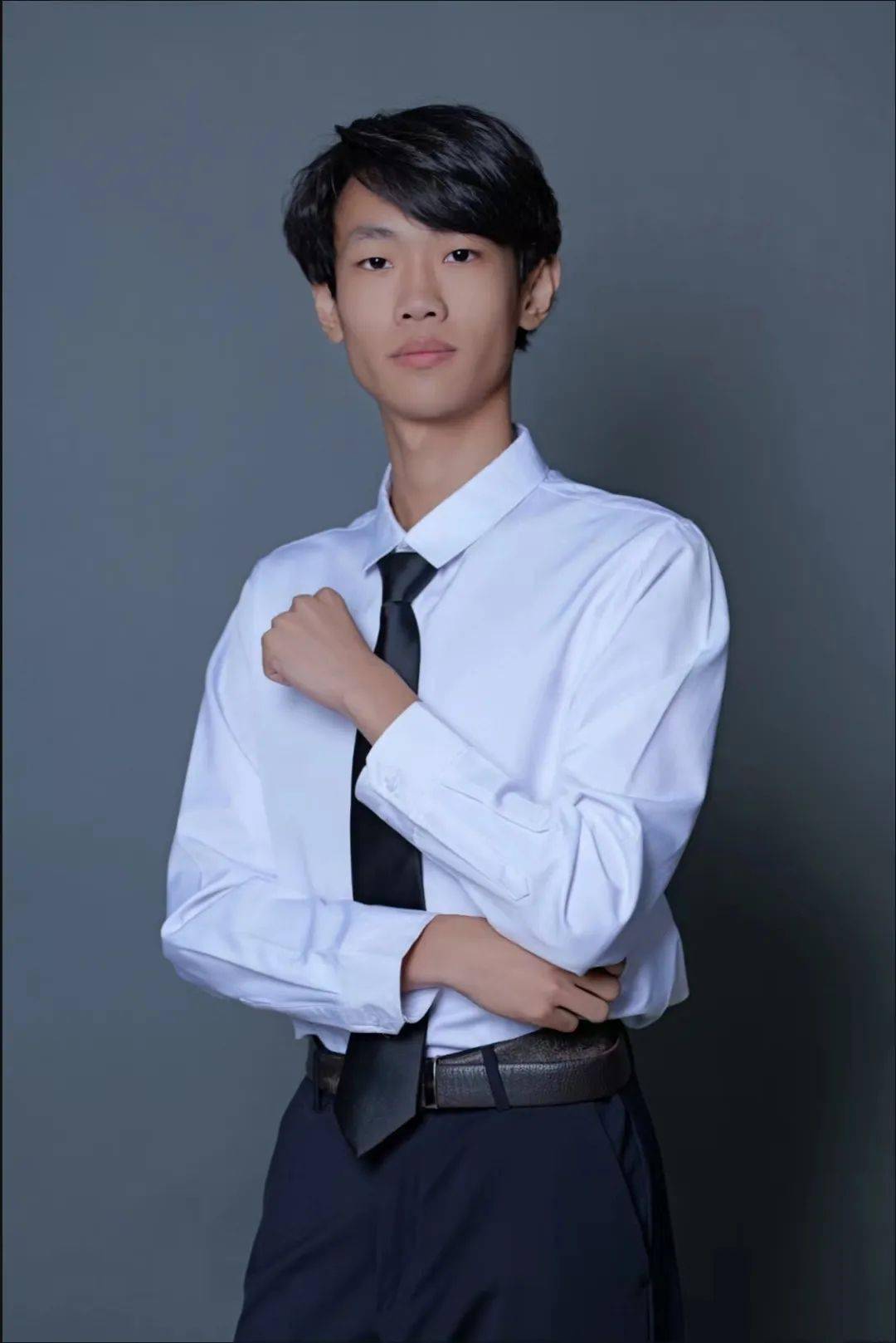 的魅力是一个很广阔的空间播音主持对我来说我是王佳鑫5号王佳鑫一个