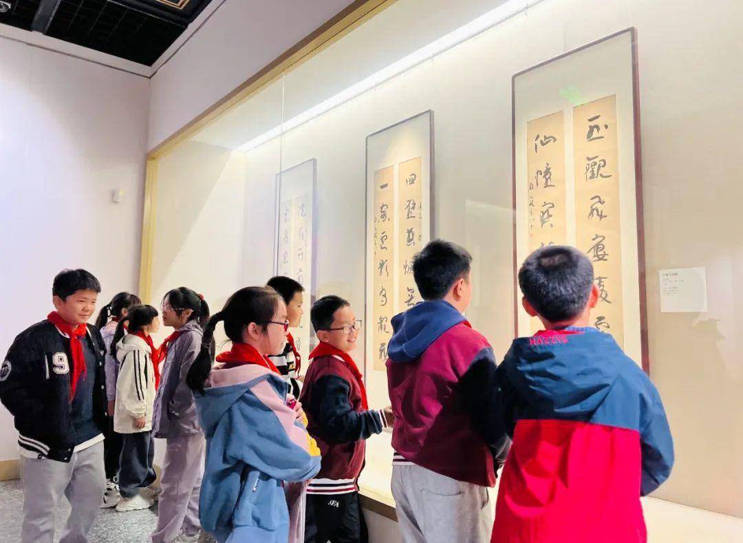 松江这所学校的研学之旅让孩子们收获满满_刘兆麟_书法_作品展