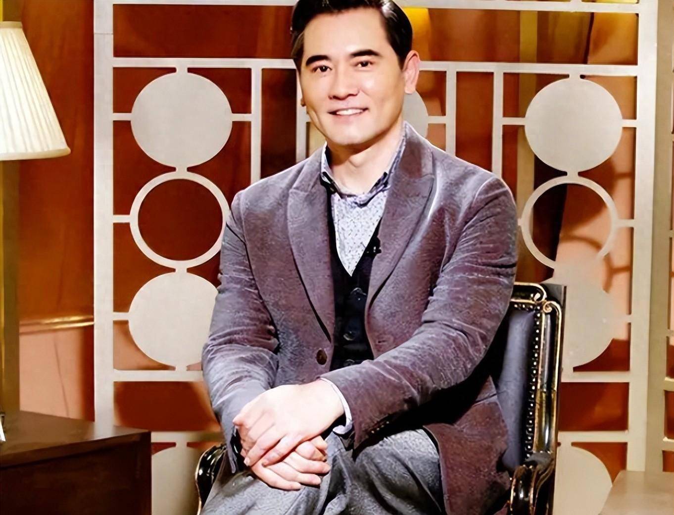 感情经历丰富多彩,然而有着"台湾最帅男演员"称号的赵文瑄却一生未婚