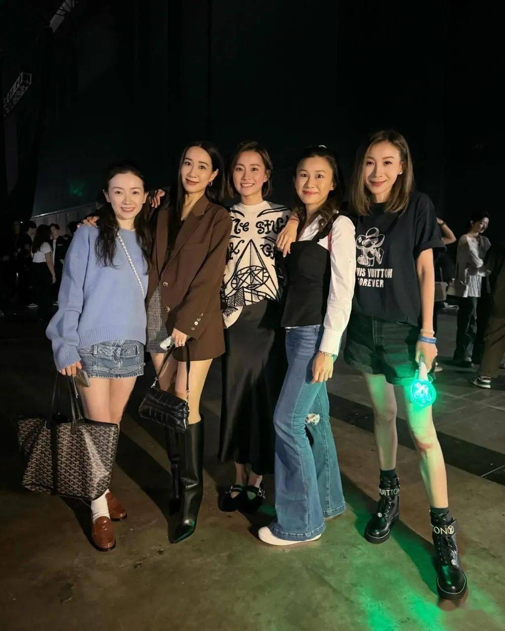 tvb小花不会减少幕前工作,自爆结婚不会大搞_杨爱瑾_吴雨霏_邓丽欣