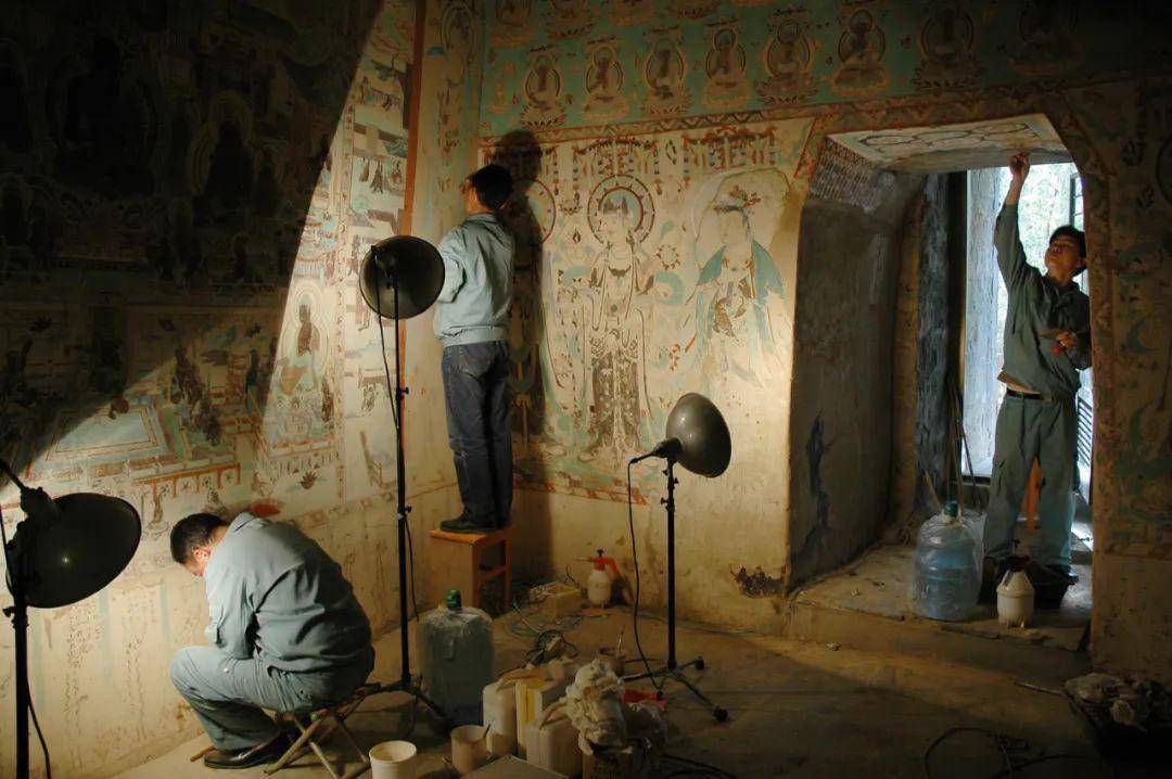 许敦煌莫高窟一个"千年之约"_壁画_殷志宏_保护