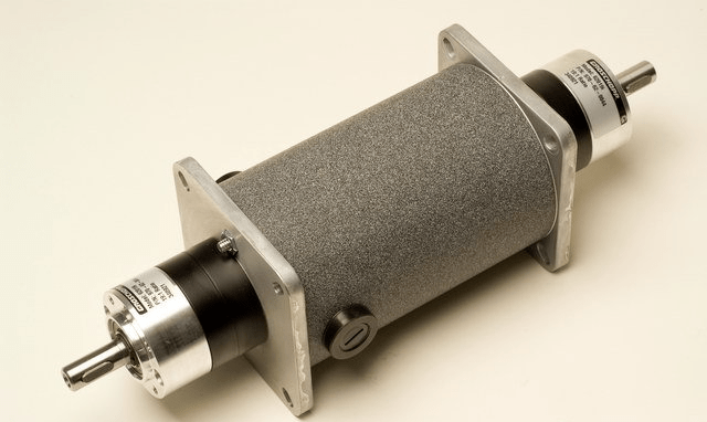 交流定子↓↓armature电枢是在电机实现机械能与电能相互转换过程中