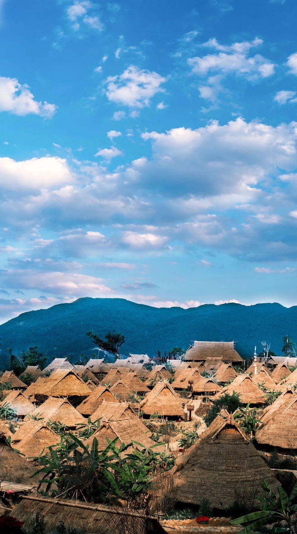 "村"游云南 | 临沧翁丁村:最后一个原始部落的村庄_生活_乡村_寨门