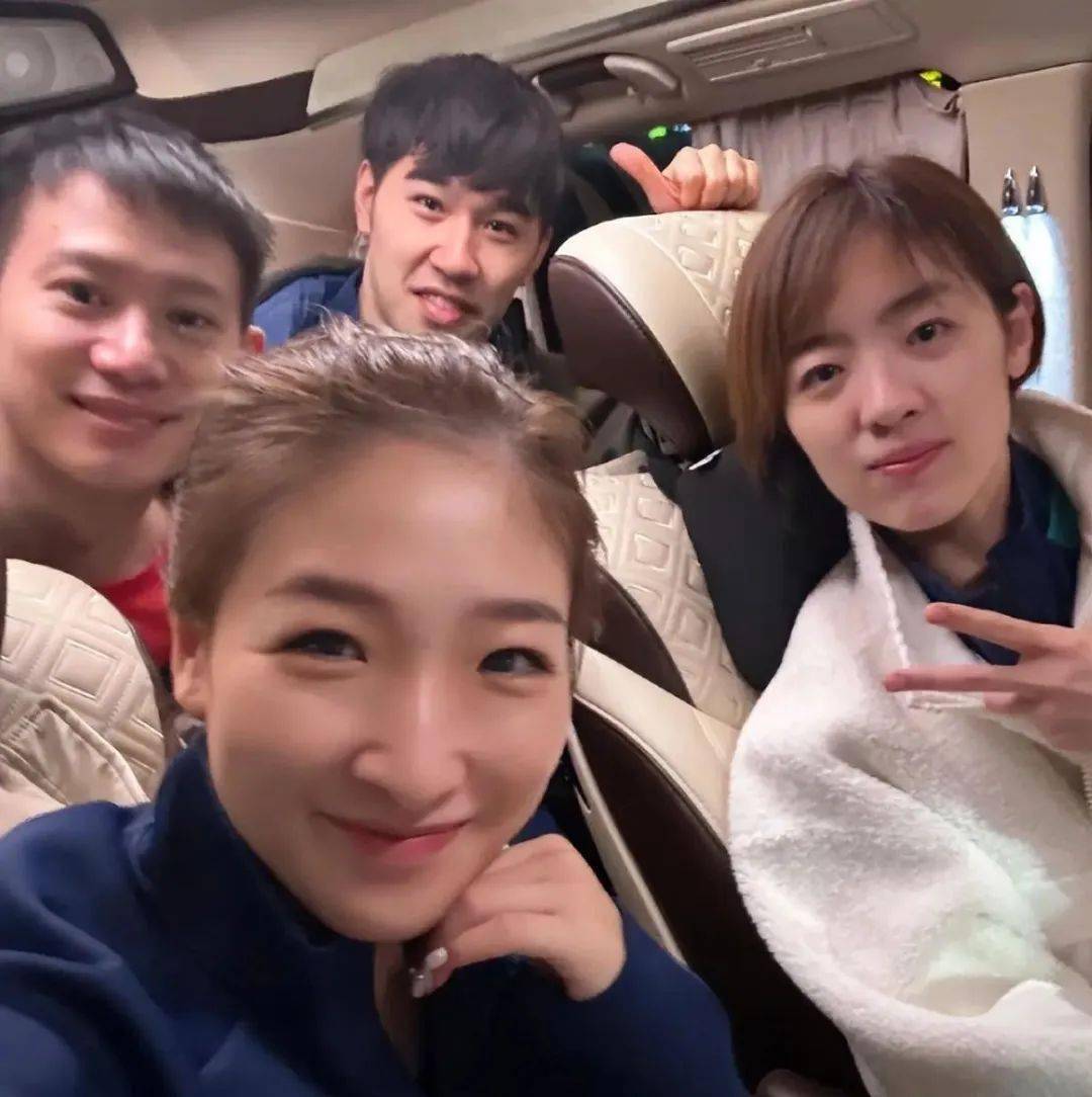 赛后闫安在社交平台发文希望继续团抱_比赛_乒乓球_国乒