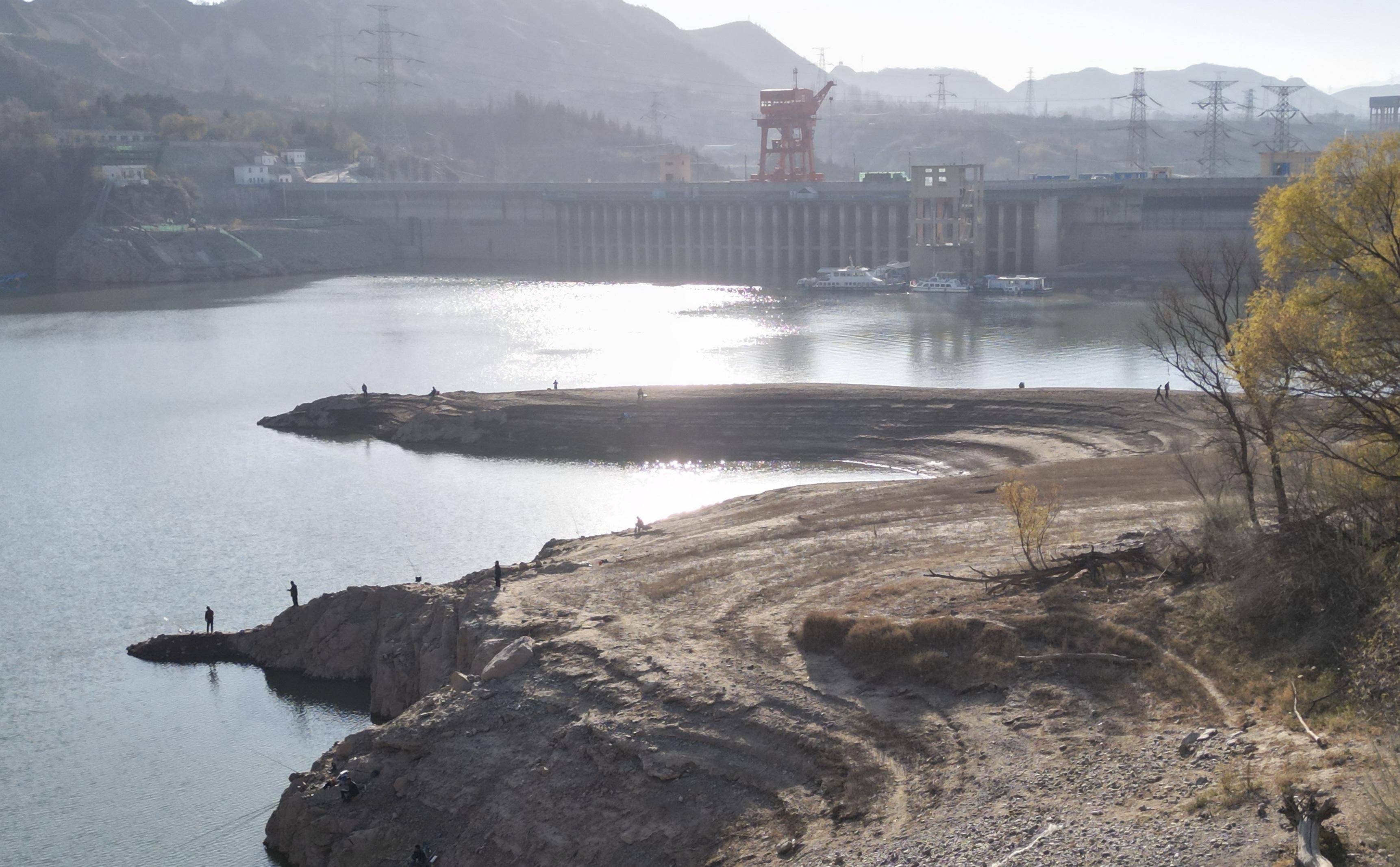 刘家峡水电站水库图片