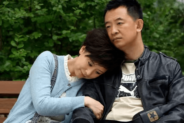 消失9年后,黄海波说:往前看,别回头_表演_海清_父亲