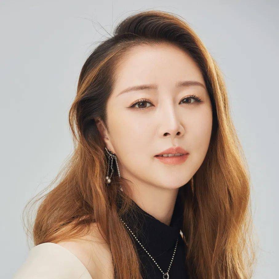 春 ……… 李宏图孟月华 ……… 窦晓璇德 禄 ……… 黄柏雪王淑英