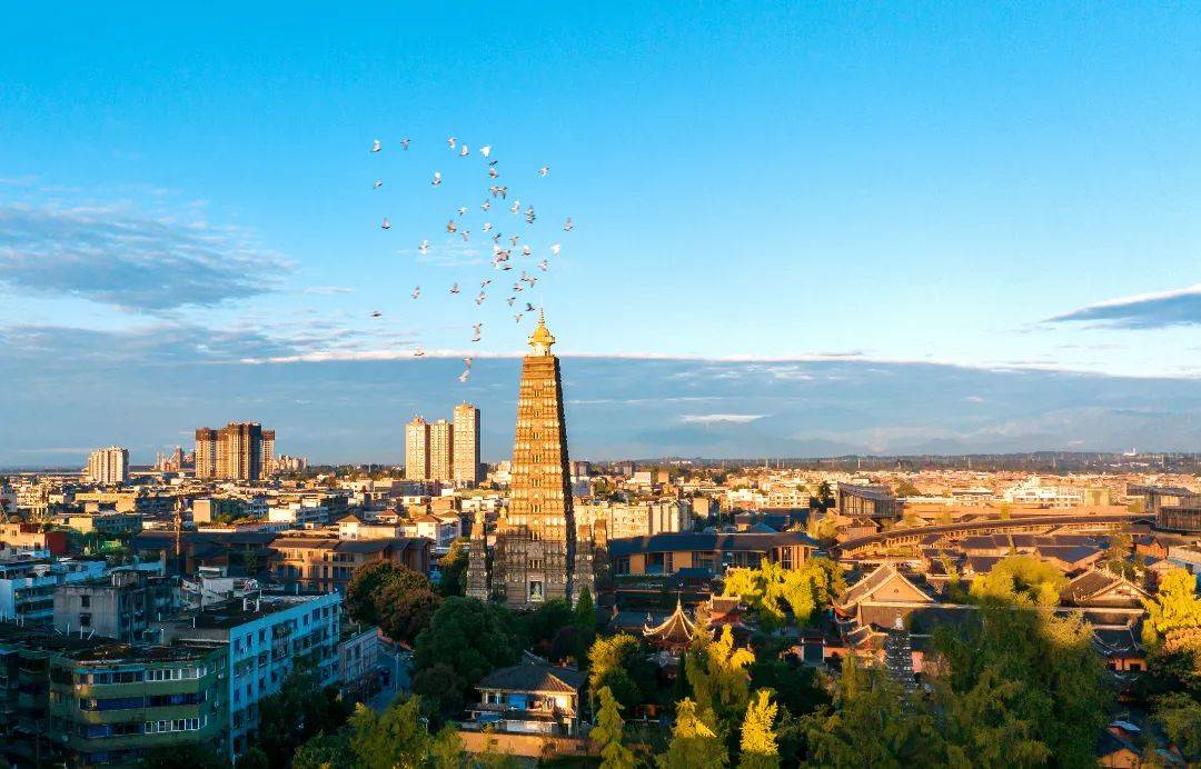 "彭派之城",动能澎湃!_彭州市_产业_城市