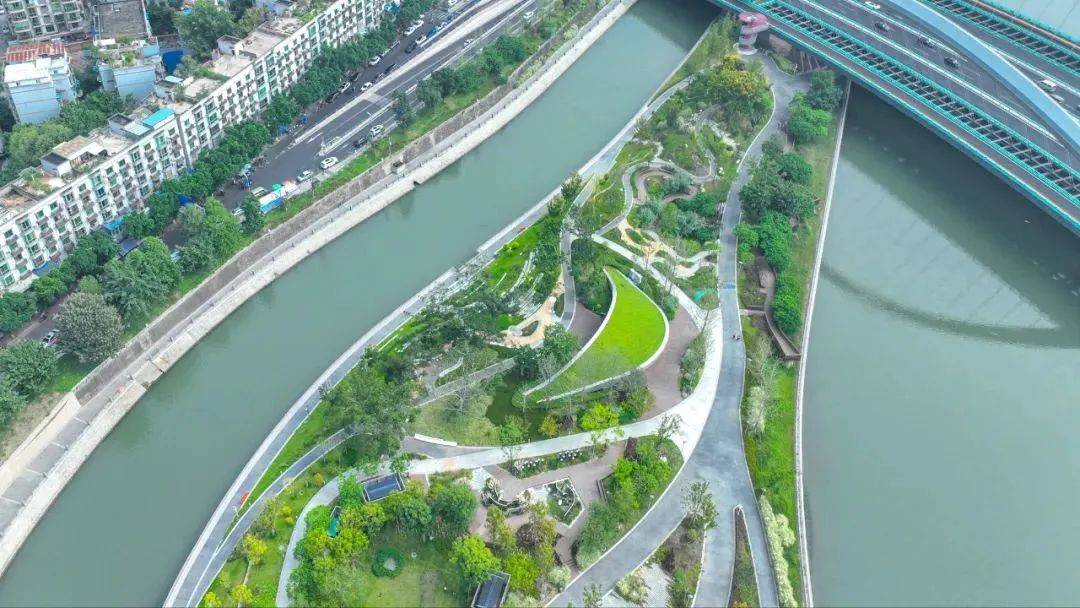 东湖公园,亲水园公园,成都露天音乐公园,上新桥公园,天府芙蓉园,驿马