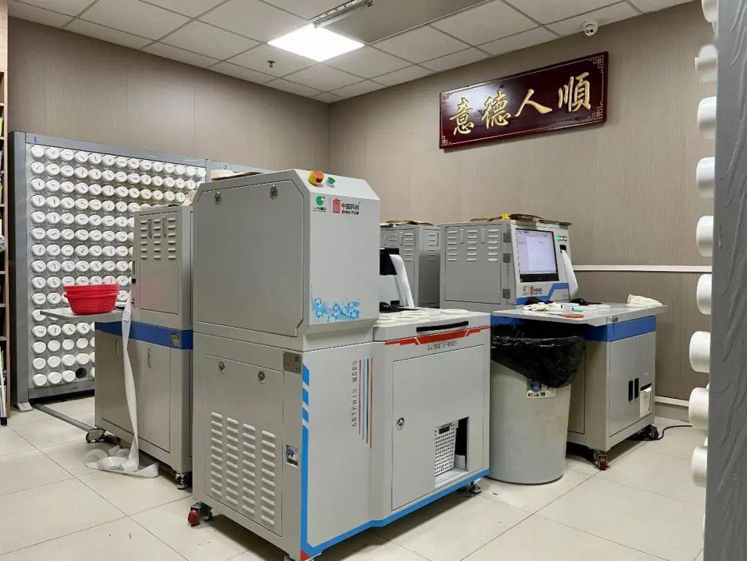 据介绍,新型号的配药机单次单袋最大装量比旧型号的配药机增大了,单个