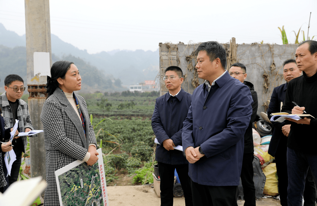 筠连县现任县委书记图片