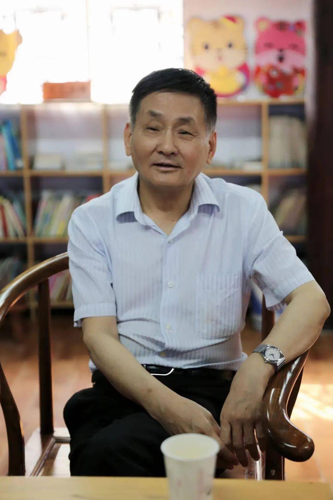 叶辛:打开通向生活的门户_小时候_读书报_中华