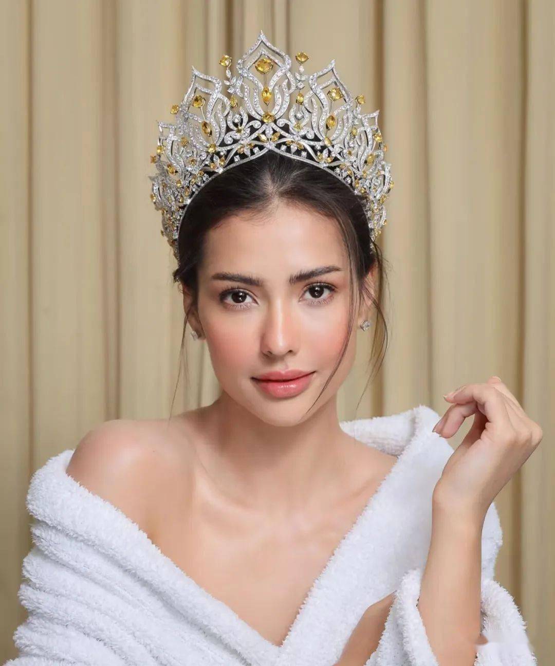 女友世界第二_安东尼娅_美女_范迪