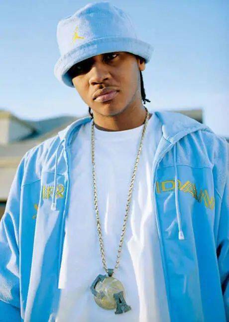 2003年乔丹一眼定终生,将安东尼立为太子,推出jordan brand首个球星