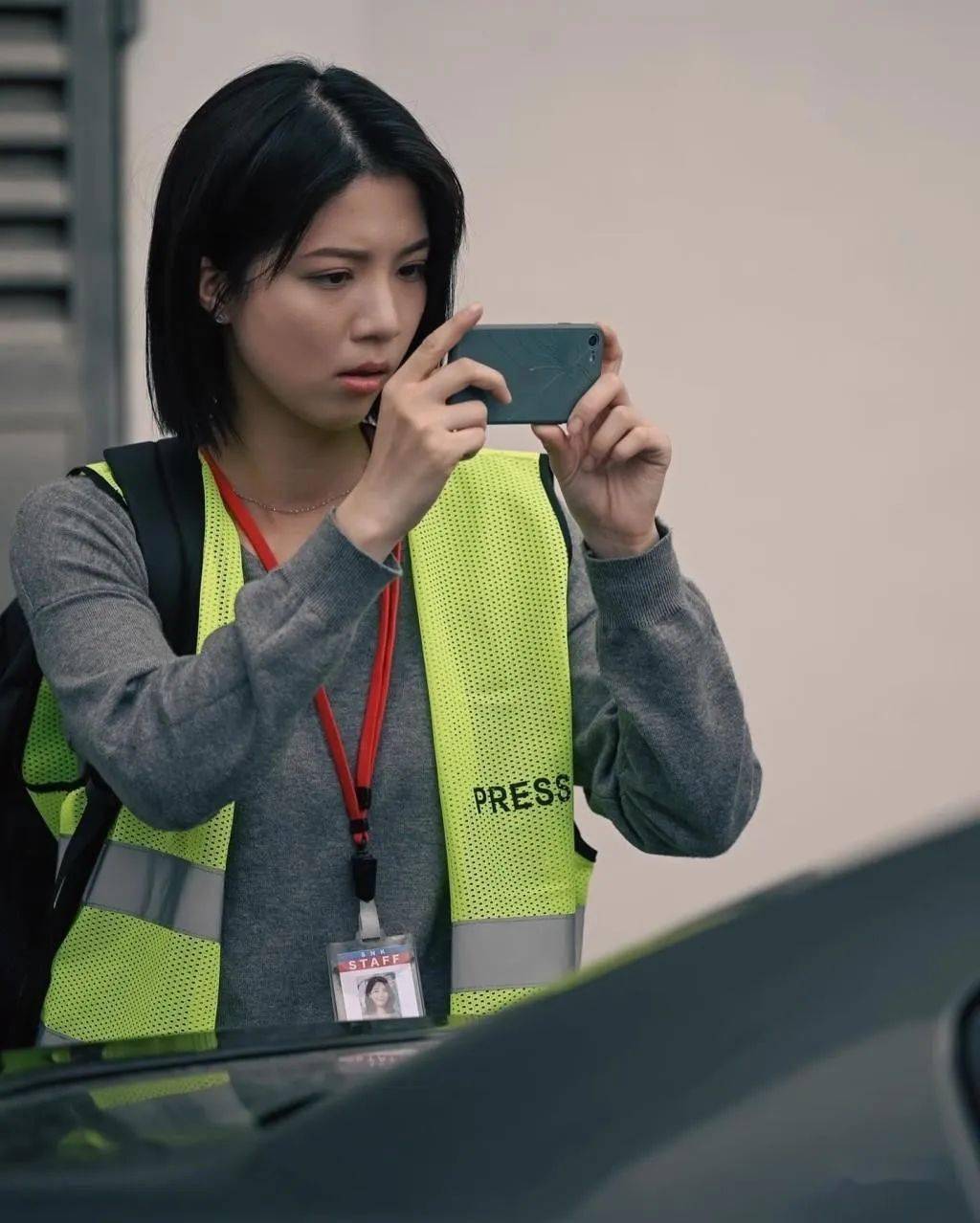 《新闻女王》"粗口港姐"零底线演出获赞,情史太猛绯闻男友不断_陈晓华