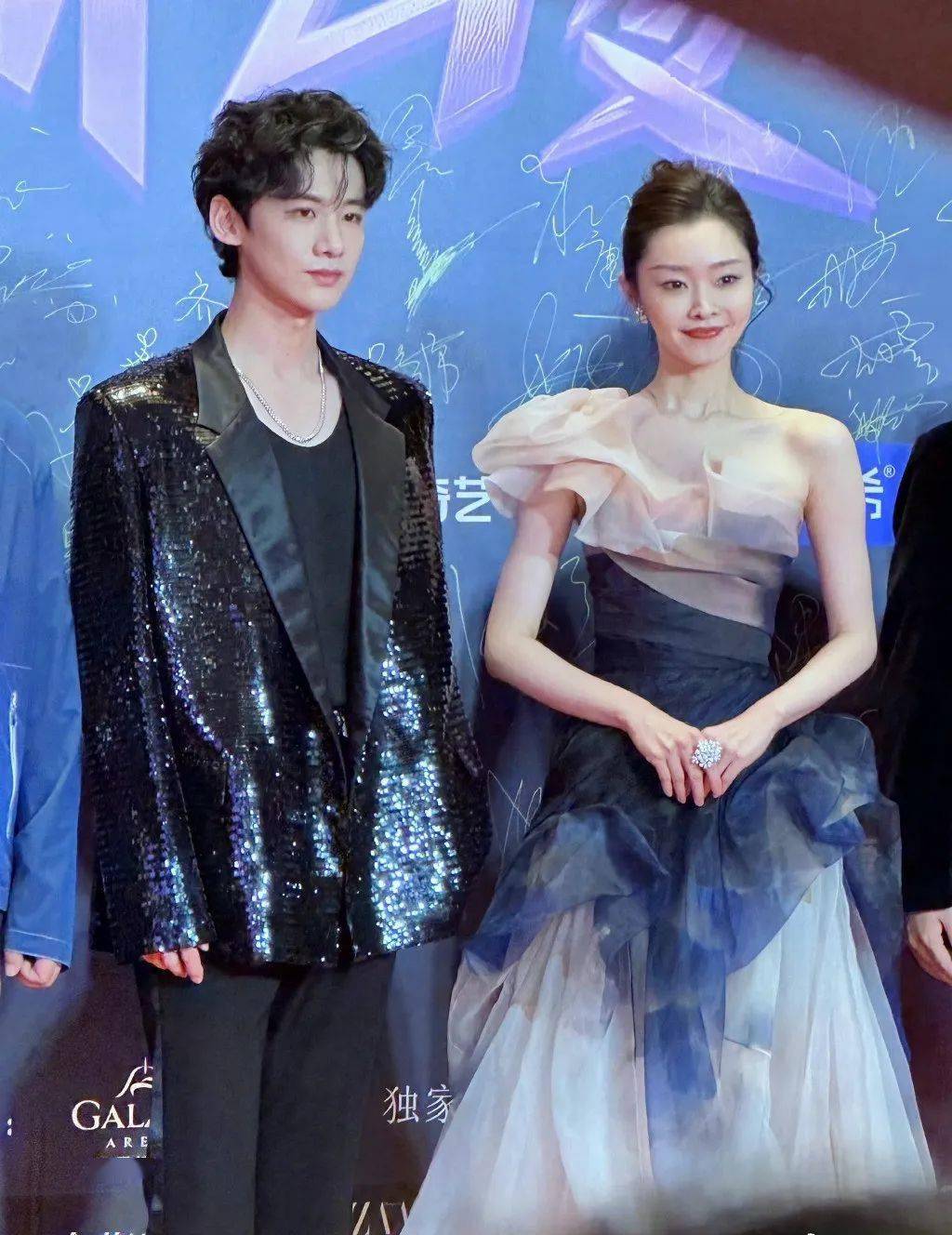 吴秀波被算计破产?古力娜扎抱大腿?_公司