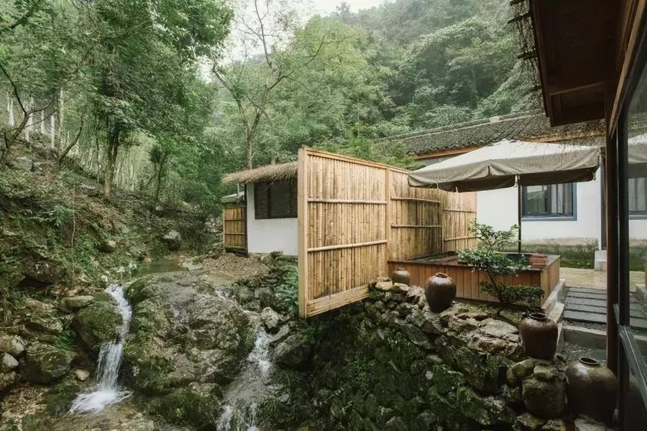 杭州周边新开露天温泉,日式私汤丨南方民宿_地址_宁海_价格