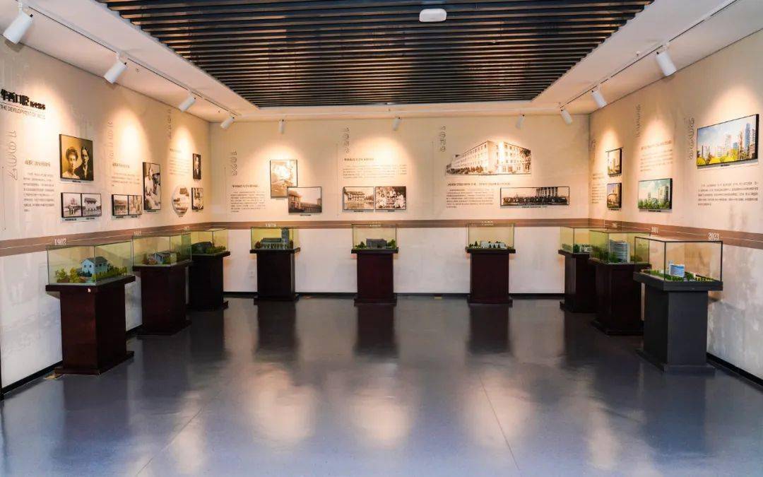 川大又一博物馆焕新归来!_华西_口腔_展厅