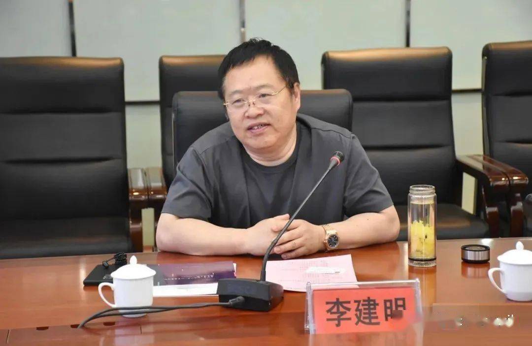 2012年,李建明带领南烨集团重新组建了山西高科华烁电子集团有限公司