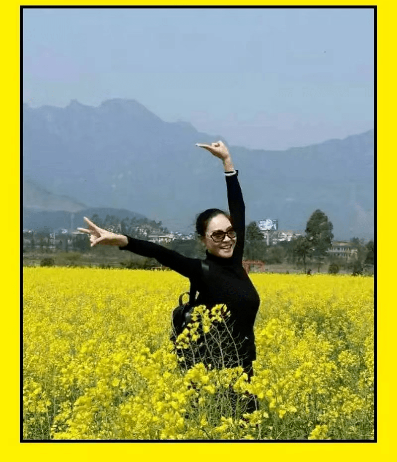 从我心底深爱我的祖国(作者:王时光)| 庄礼青为你朗诵_诗歌_松柏_驰骋