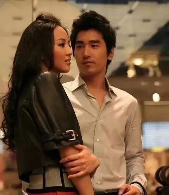 热恋期间,他们始终将感情保护得很好,没有被拍到任何实锤,大家猜测